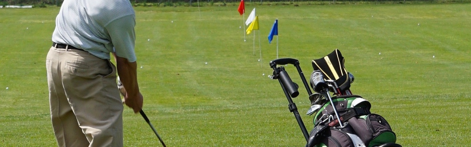 GOLFOVÉ MÝTY VE VÝUCE – “držte napnutou levou paži”